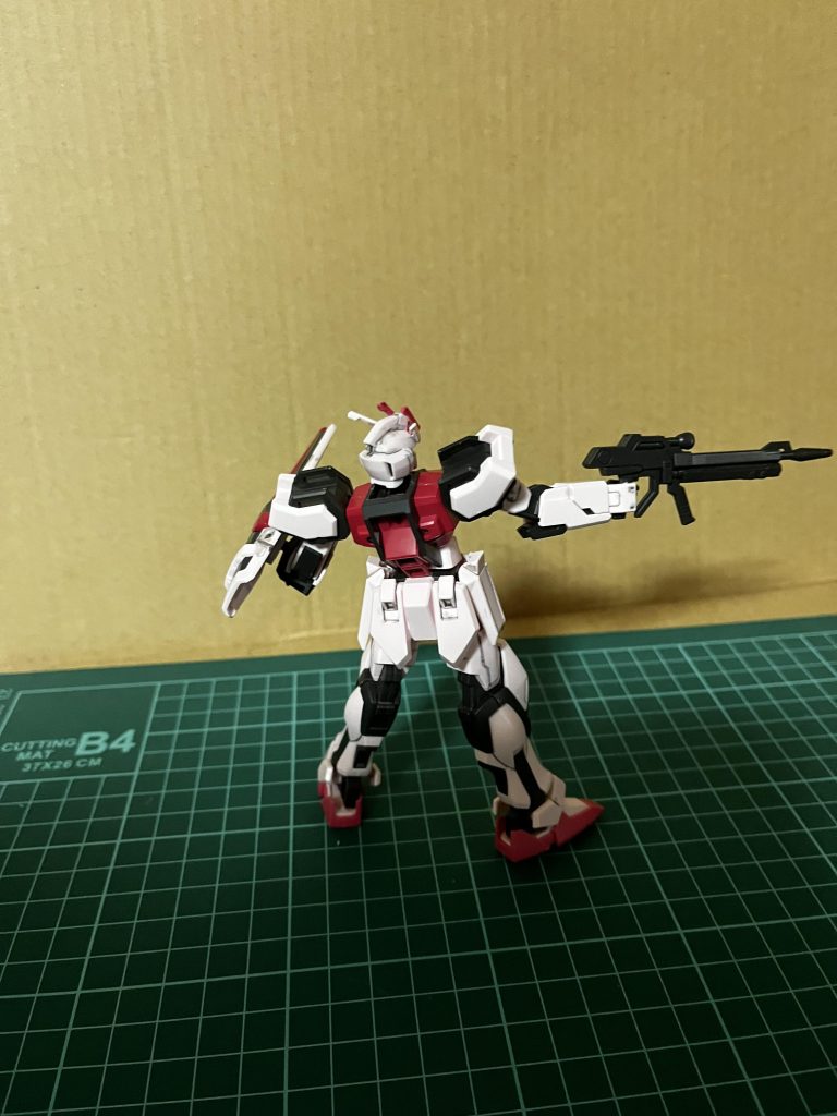 ストライクガンダムルージュ–3枚目/制作者：アッキー