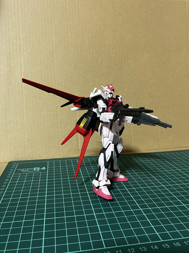 ストライクガンダムルージュエールストライカー–2枚目/制作者：アッキー