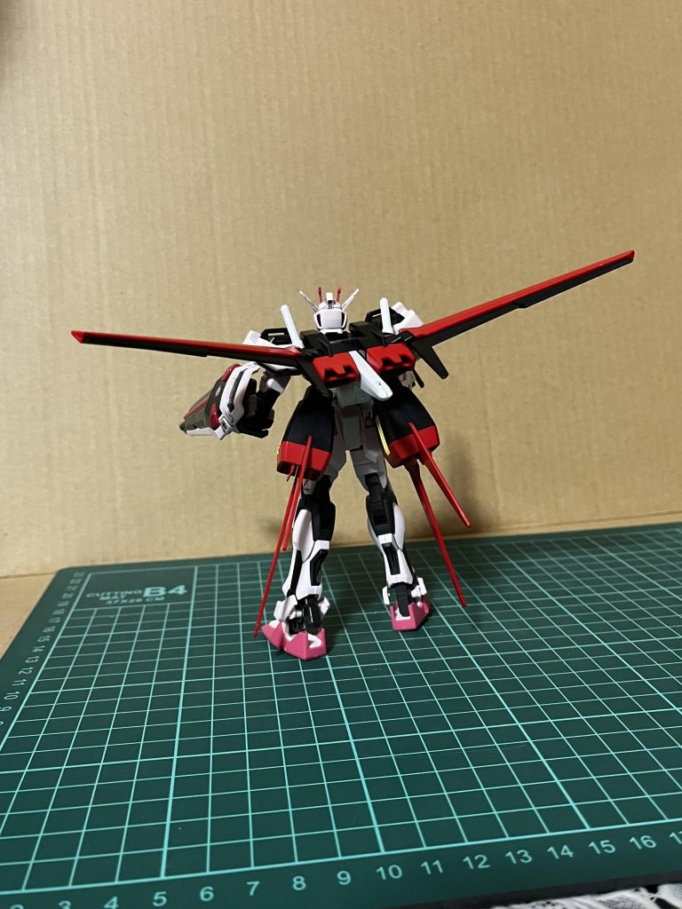 ストライクガンダムルージュエールストライカー–4枚目/制作者：アッキー