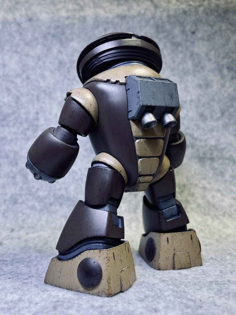 首、膝、足首を詰めて、できる限りずんぐりむっくりなスタイルにしました(^^)