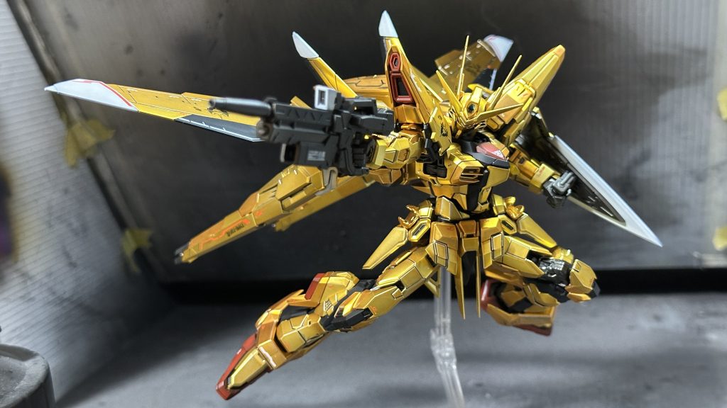 問題の股関節はプライマーと塗膜、さらにパーマネントマットバーニッシュでしばらくは許容範囲かと。