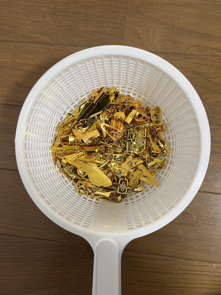 元のメッキパーツ