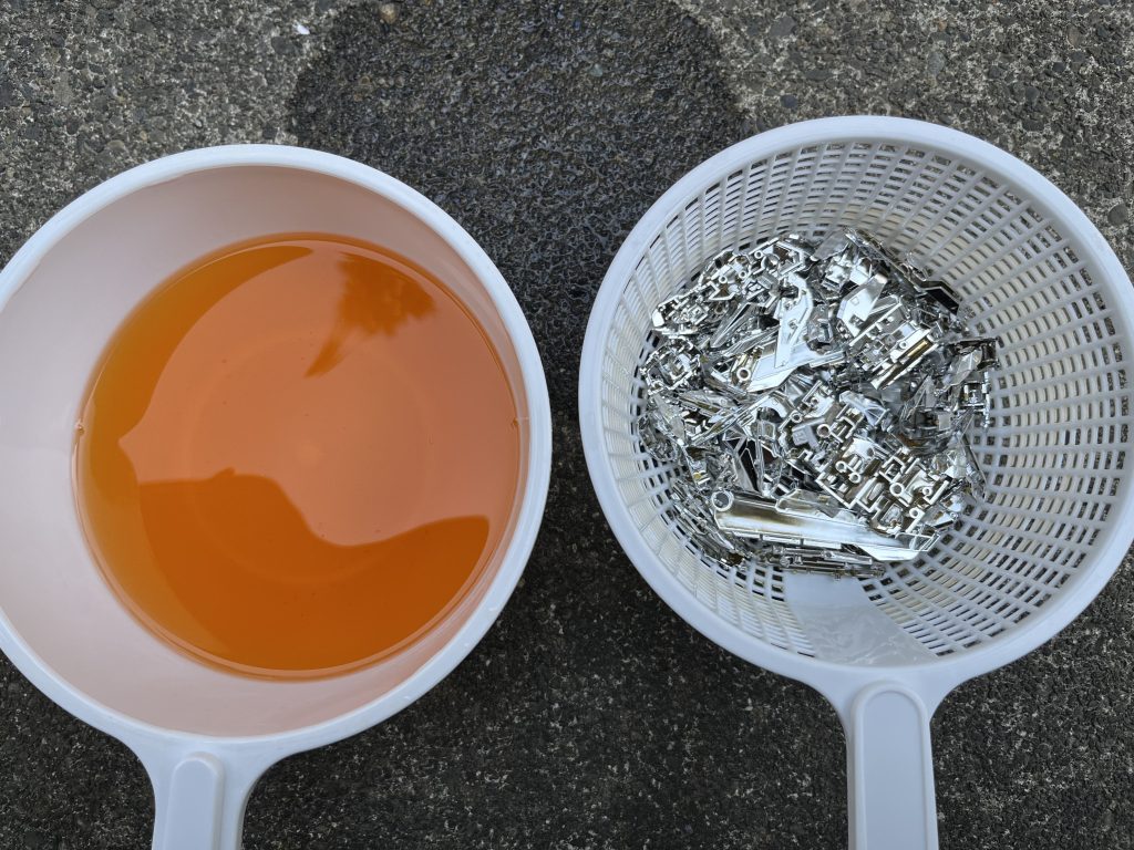 Mr.カラー薄め液に入れた後