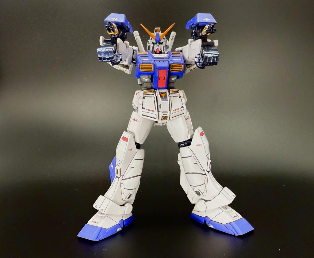 ガトリング一斉射。アレックスといえばガトリング。差し替え式ですが、ガトリング射撃ポーズも取れます。