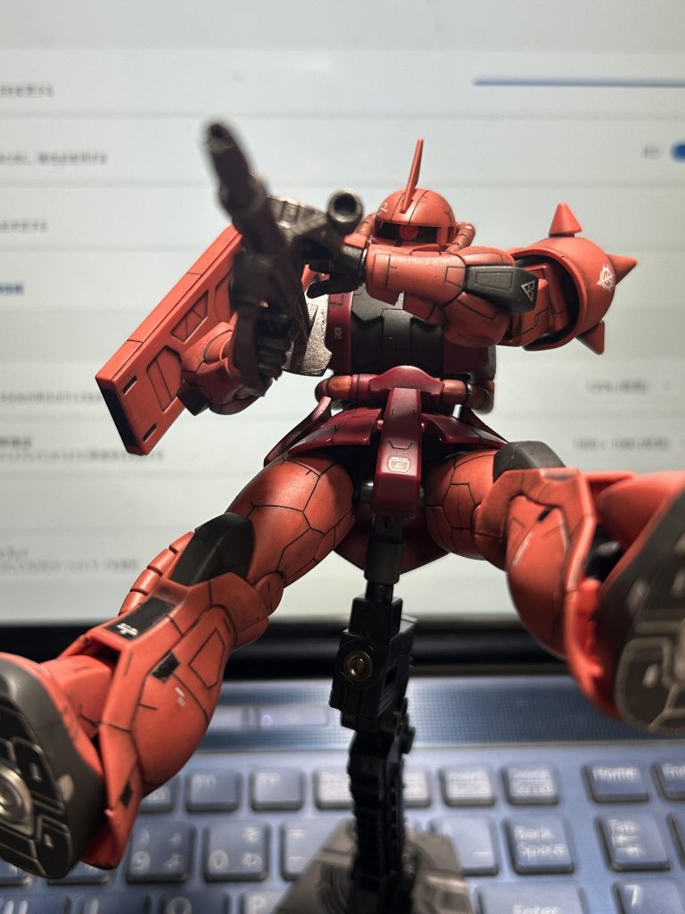 HG シャア専用ザク2–2枚目/制作者：kita_neco