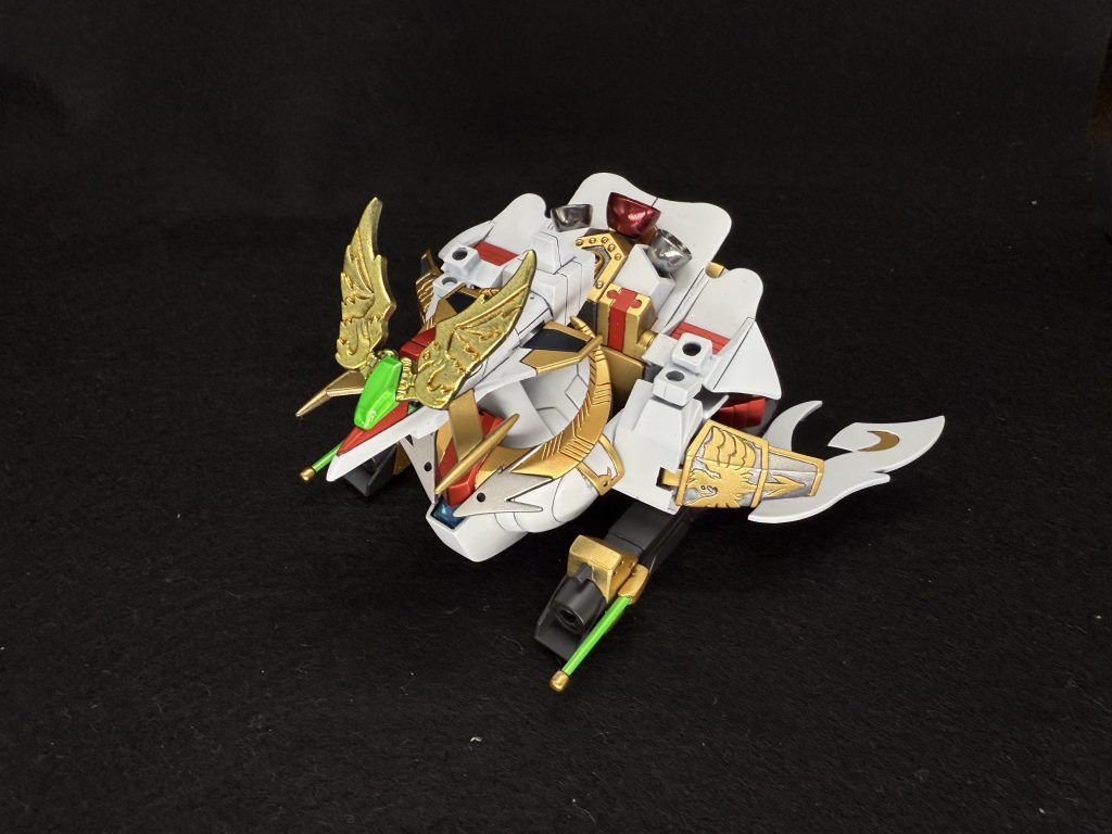 そして… 🐦🔥武者フォートレス🐦🔥大将軍といえばフェニックス形態への変形。本キットには変形機構がありませんでしたが、一応変形できるようにしています。