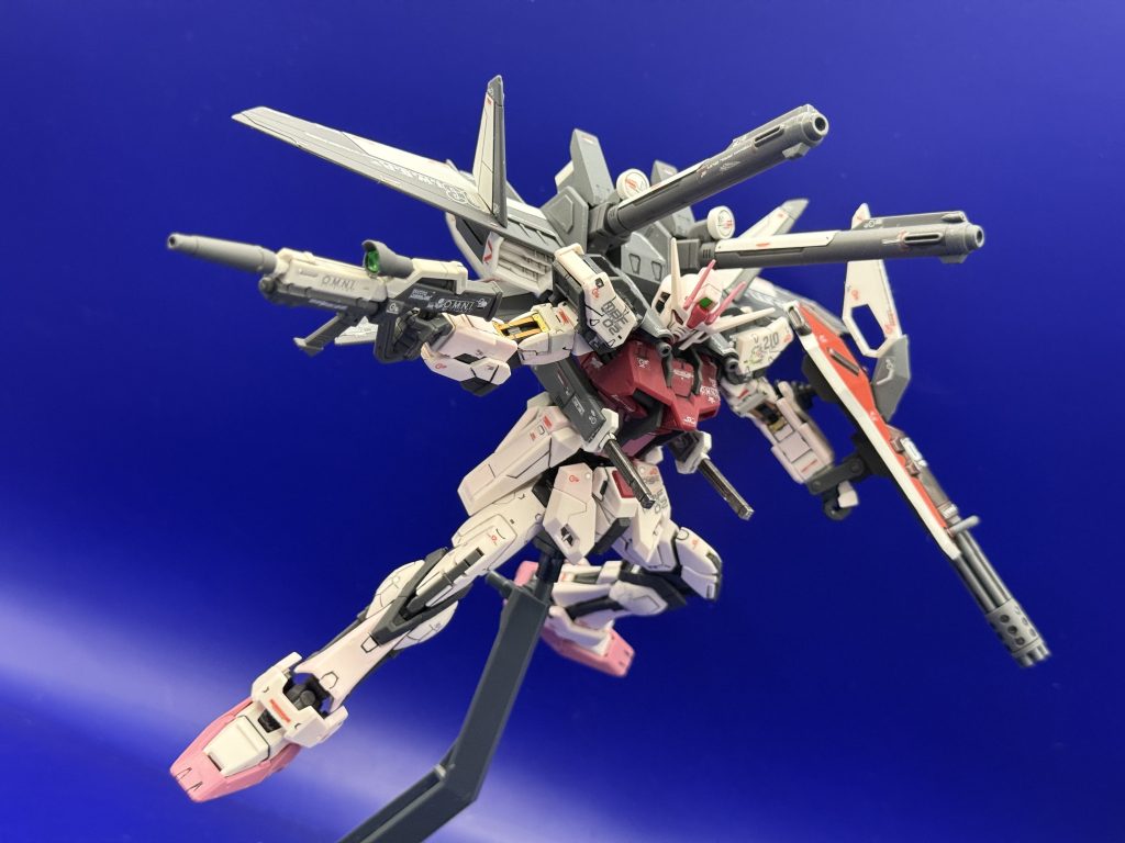 そしてお馴染みのSEED撃ちポーズ!