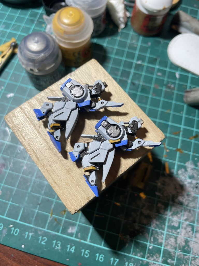 お気に入りは足の塗り分け。ここだけは上手くいったんじゃないかな、と。