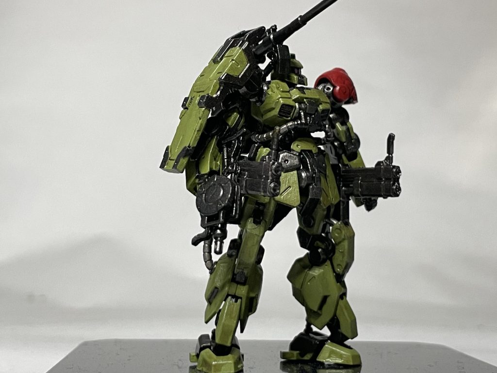 モノアイはぷるぷるしながら書きました。