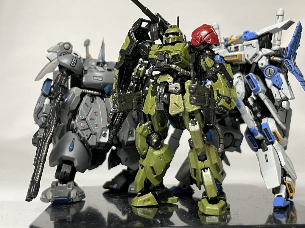 流石に3体も作るとちょっと疲れました。間に何かで遊ぼう。