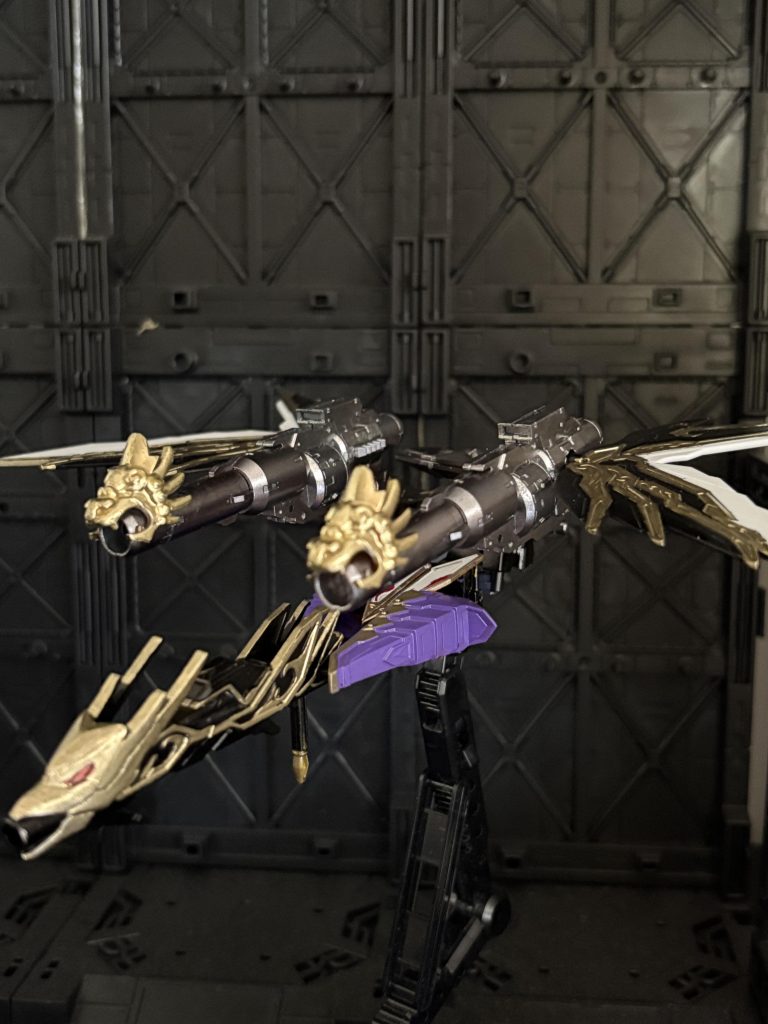 結晶鳳凰に一時的に与えられた光の化身である真星鳳凰