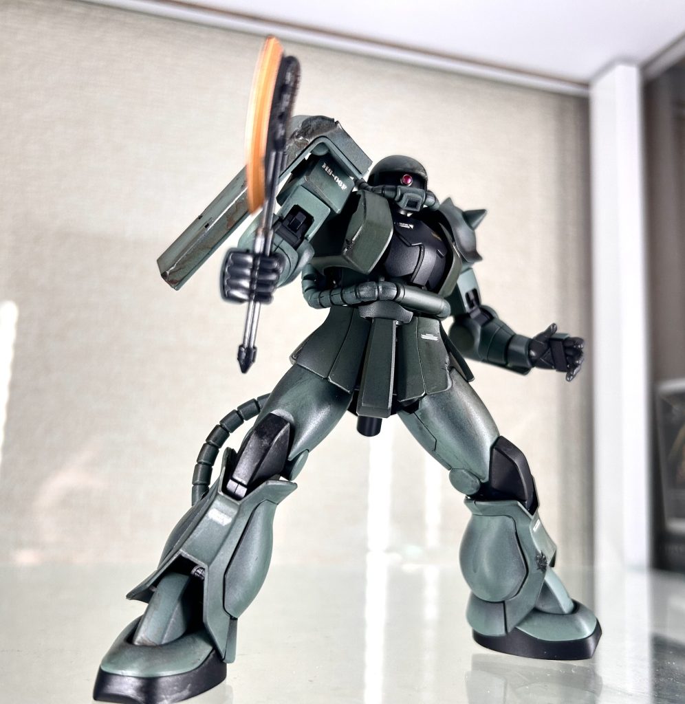 ヒートホークも以前に制作したゴッドフィンガーのように塗装