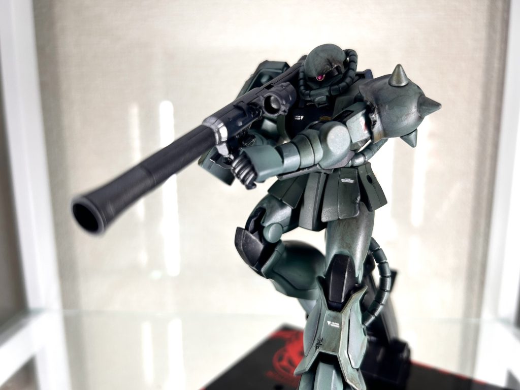 スコープを覗くような感じで