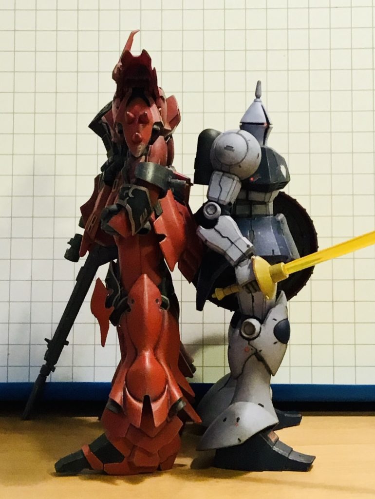 シナンジュとギャンの背比べ