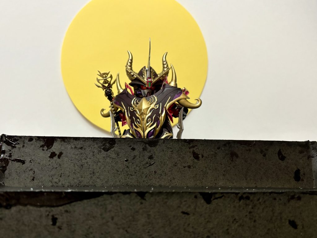 あおりで1枚魔王感を出したくて台を急造しました。