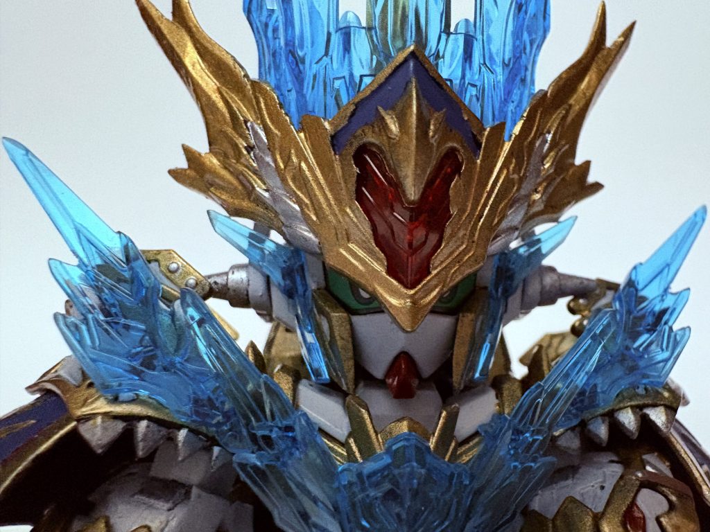 バストショットです。かなりのイケメンです口のへへの部分は苦手なんで塗っていません。イージスとかZの系列機体が好みなのもそのためか？本日は以上です。いつも見て頂きありがとうございます。これからも宜しくお願いします。