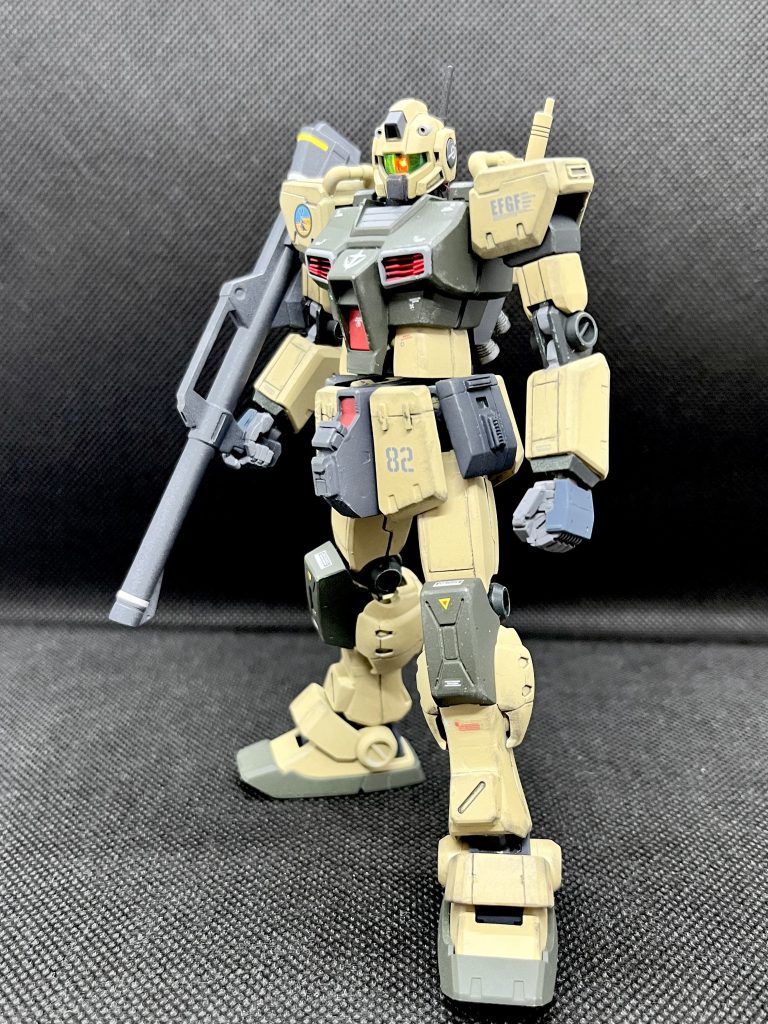 足:膝から下をパワードジムのものに交換。重力下におけるパワーアップを想定スネ:2.4mm延長足首:ジムⅡのものと交換(純正は大きすぎる感があったので)