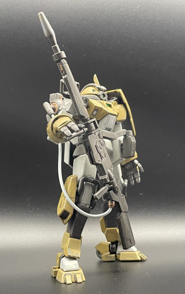 ベースカラー黄色編。ライフルの塗り分けが上手くできてにやにやな作品。宇宙世紀外の作品では初の機体。