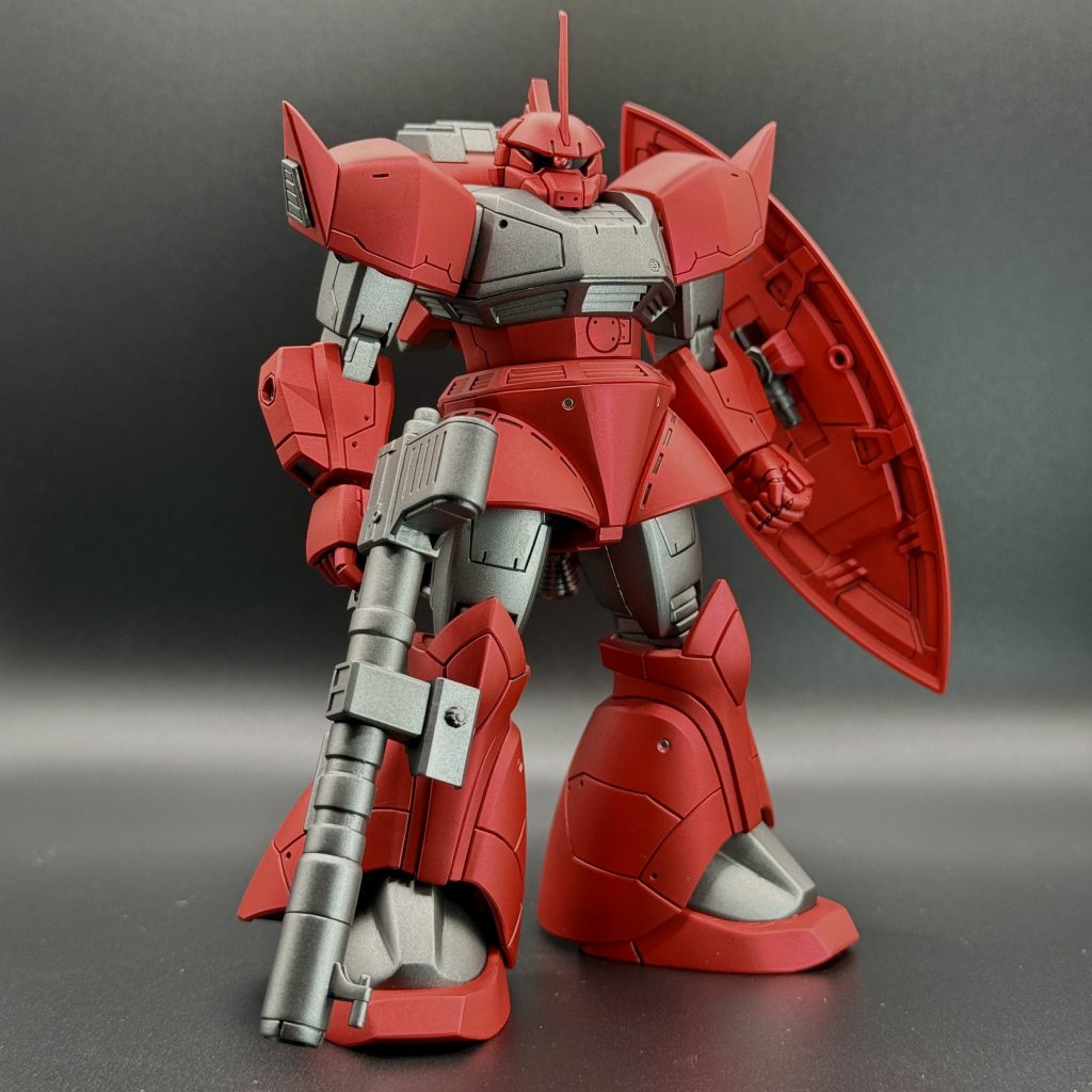 さてそんなわけで今回はゲルググでした。HGのキットに手を加えて、進化させていく感じいいですよね。手間はかかりますけども、その手間もまた、ひとつひとつが知識と経験になりますし、何より自分の作品が出来上がっていく嬉しさはなにものにも変え難いですね。ではでは次回も頑張ります〜！今回もご覧いただきありがとうございました〜！