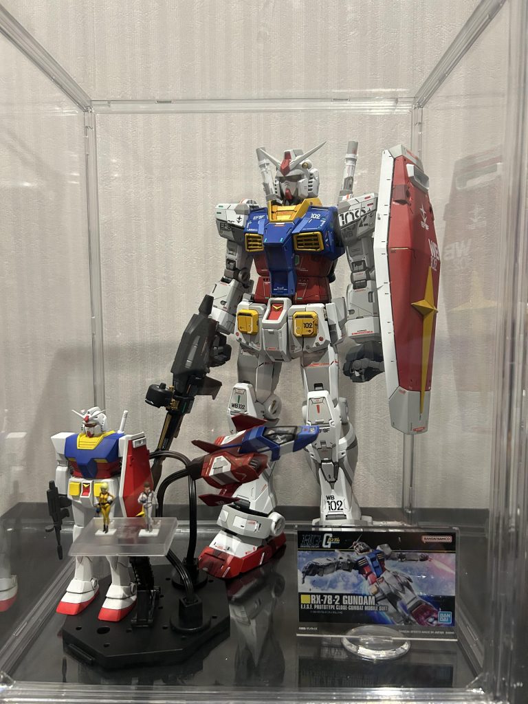 前回作ったメカコレと一緒にディスプレイロゴアクスタが高いので下位賞…トイレの棚に鎮座して頂きます