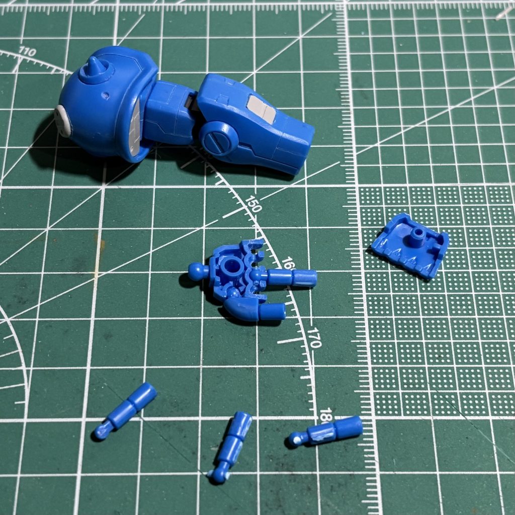 フィンガーバルカンも一つずつ切断し、銃身をしっかり支えることが出来るようにしました‼️