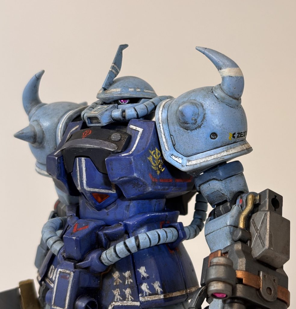 腰アーマーに撃墜数マーク。