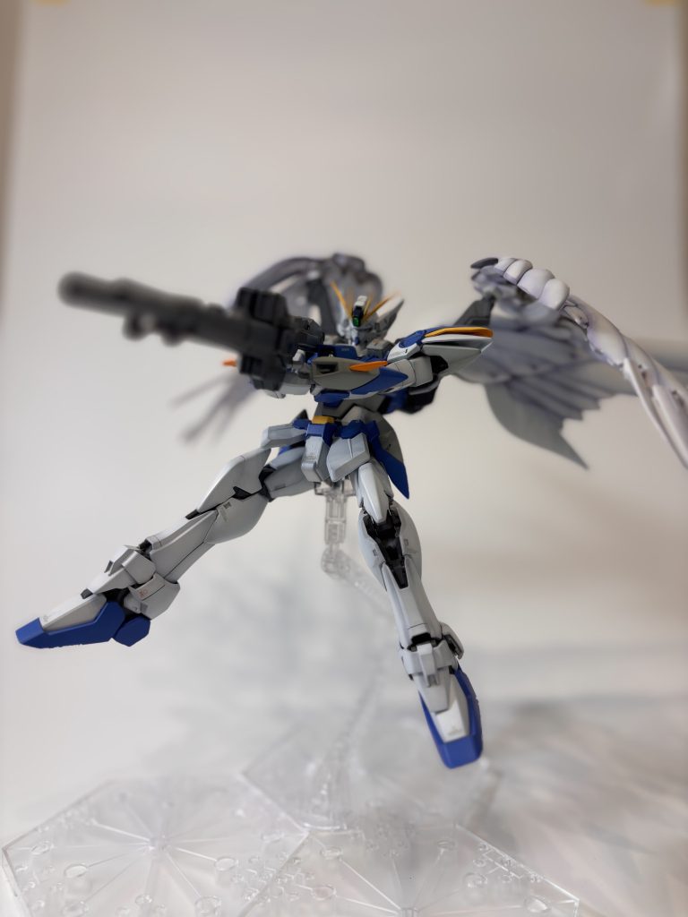 さすがに初期MG,武器保持困難です。こっそりグリップにマステ巻きつけ太らせて保持しています。