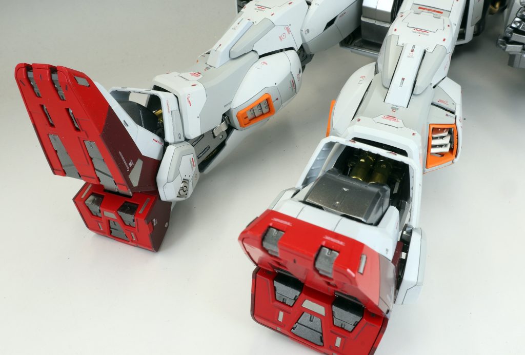 マークIIの足首周りはメカが覗き見えて、デザイン的に好きな部分です。内部と装甲の質感の違いを意識してます。