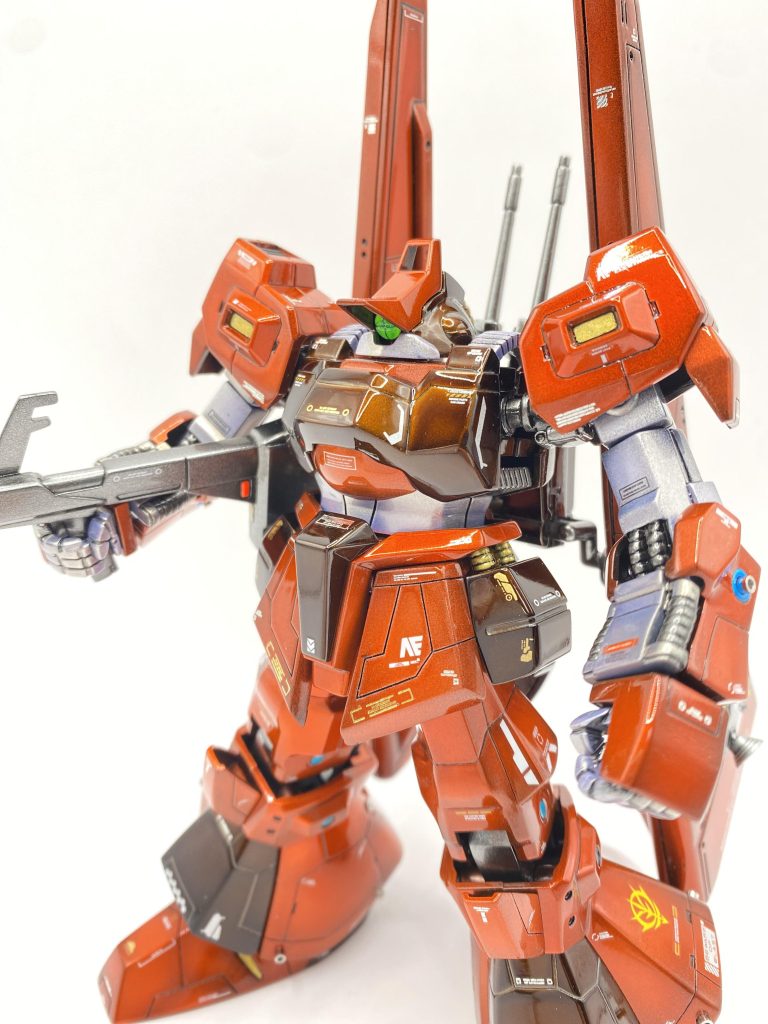 いつもの仮組みからの基本工作です。当初はリバイブ版のリックディアスと2個イチしようと考えていましたが、仮組みして気が変わりました。このゴツさを活かしたいと…