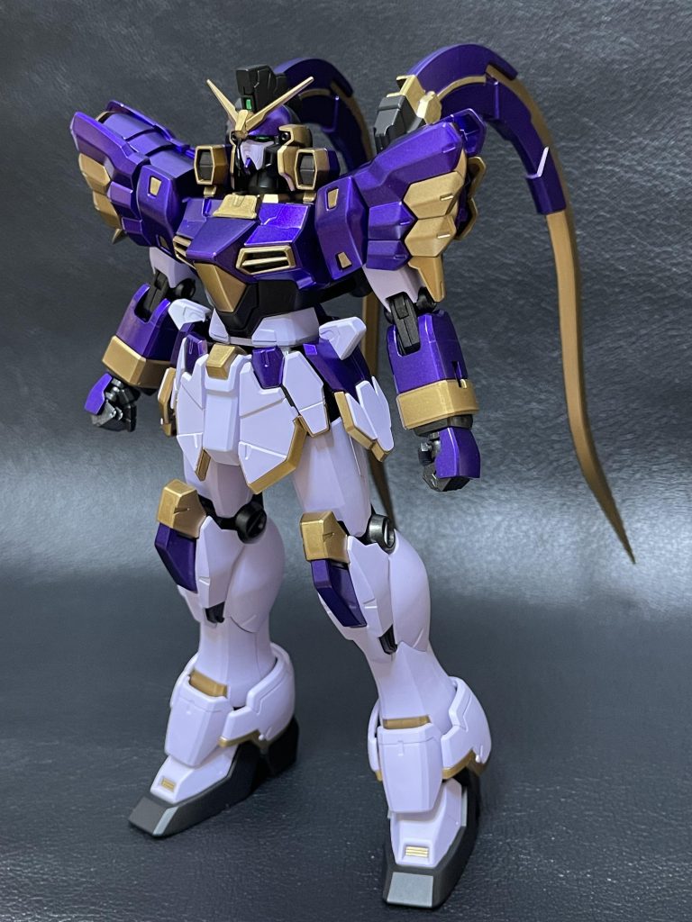 今回のミキシングですが、本体は特にいじってなくて後々出てくる武装の方でミキシングをしてます。塗装の詳細は下記になります。・白…白サフ→ホワイト+クリアパープルを微量・黒…黒サフ・パープル…黒サフ→シルバー→メタルバイオレット・金…ゴールド・フレーム…黒サフ→黒鉄色