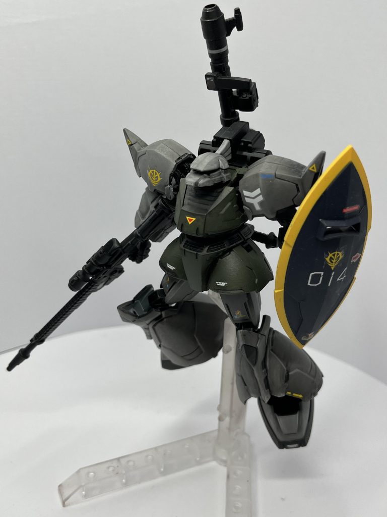 ハンブラビと一緒に購入していたゲルググを遅ればせながら仕上げました！写真撮影がなかなかやれない病でしたwジオンデカールがなくなってゆく💦 