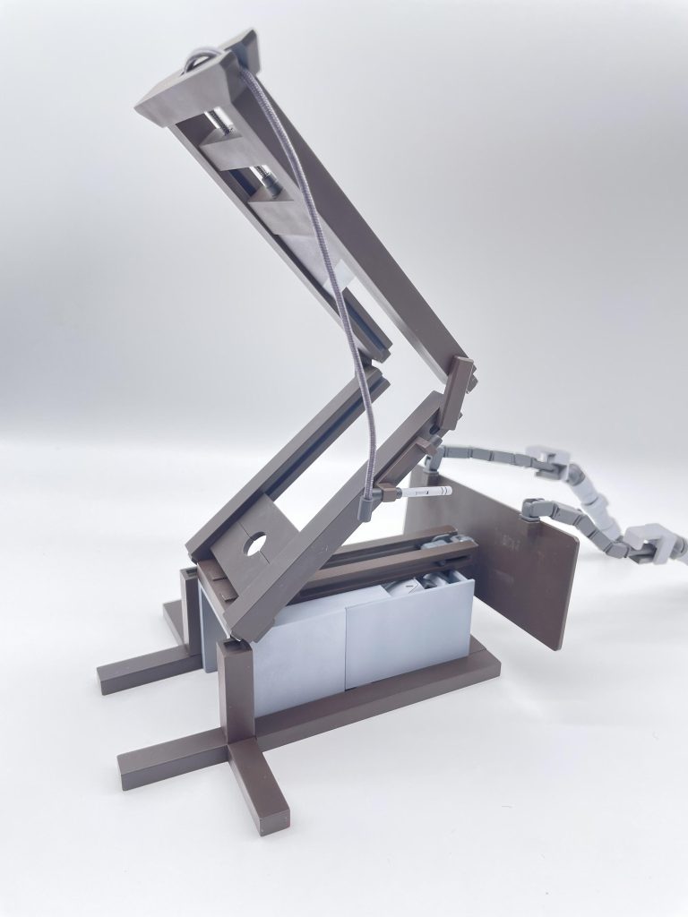 各部に設けた軸で変形します。