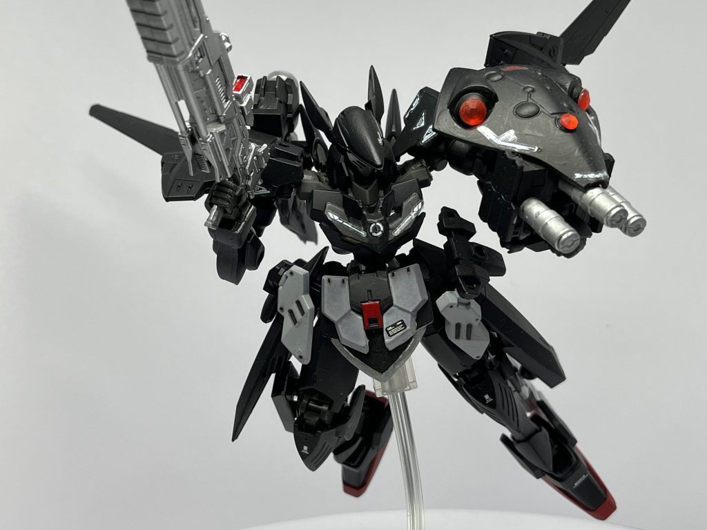 ジェットマグナム(マシンガン)つま先部分は百式にしましたイエサブに沢山バラ売りあったんだもの(´ω`)