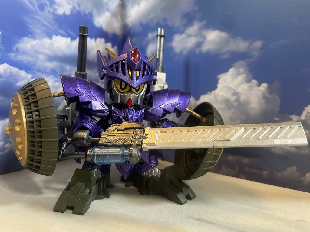 武装は物理の大剣。