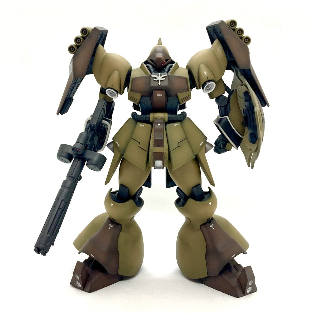 ガッツリ、プロポーションの改修をした時点で量産カラーに塗りたくなり…