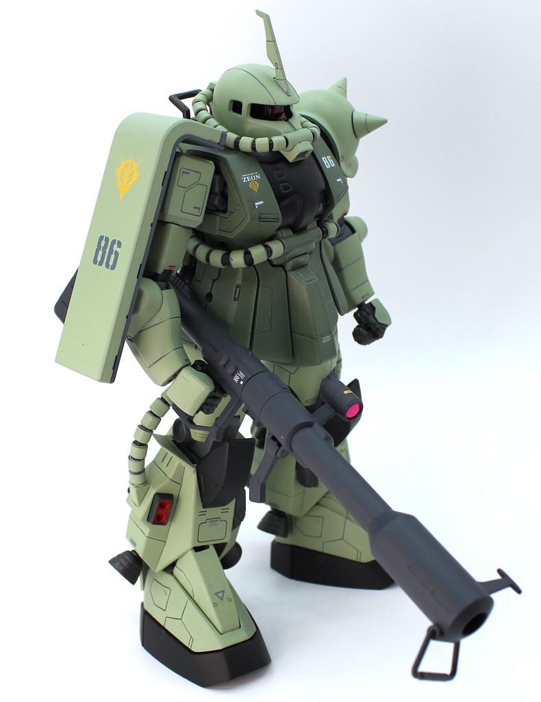 モノアイは特になにも考えずエナメルのクリアレッドで塗りましたが、もう少し反射が強くなる処理をすればよかったと反省しています。 