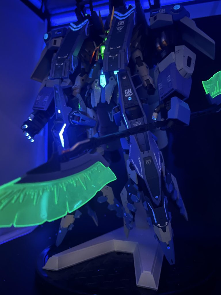 光らせてみたり。。💡