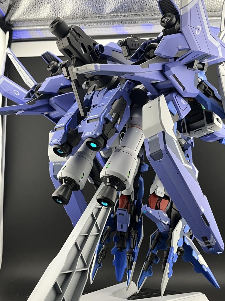 GNアームズはちょうど三分割出来るので、ティフォエウスの付属パーツとGNアームズの受け側を削ったり穴空けたりで、それなりになっています🤔