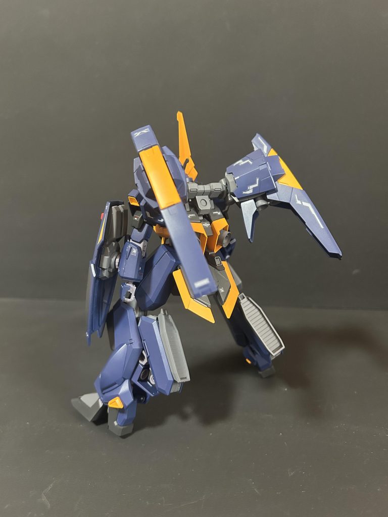 後方ショットビルドパーツのフルバーニアンを装備させています。