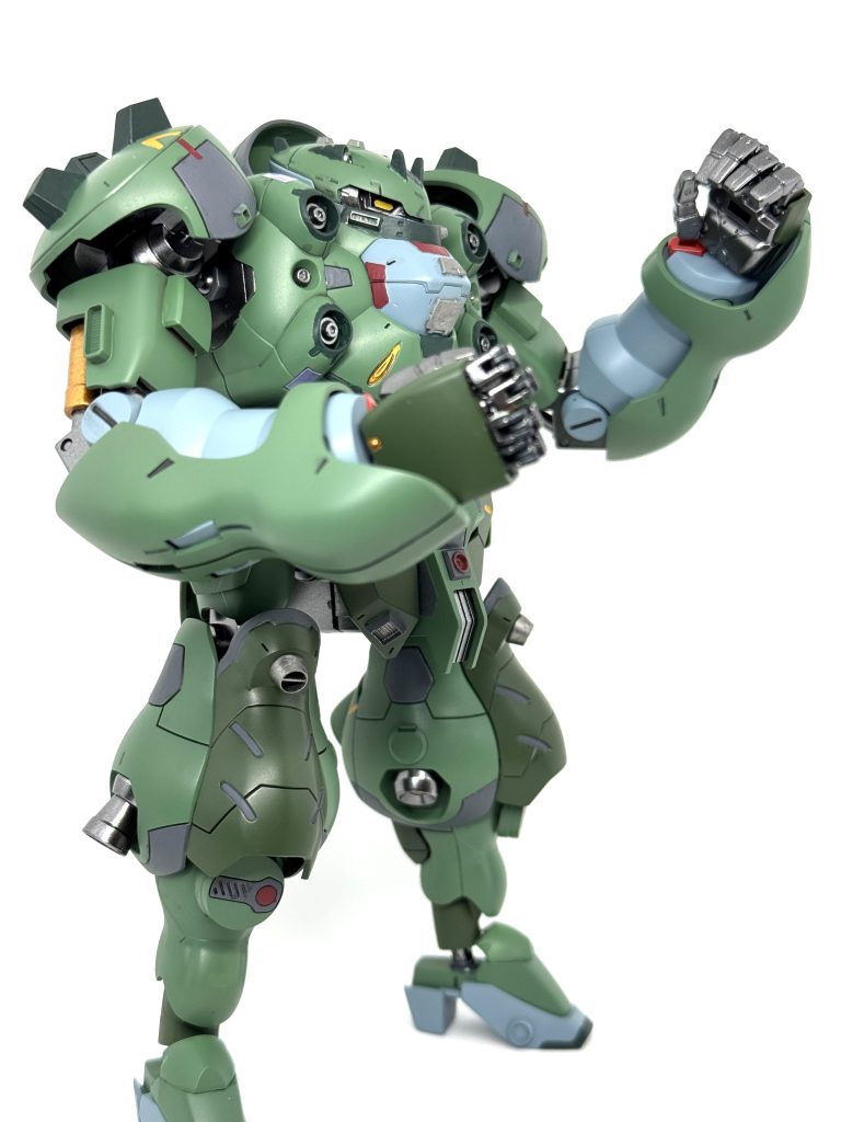 腕が大きいですが身長が伸びたので、それなりにバランスが取れたかと思います。