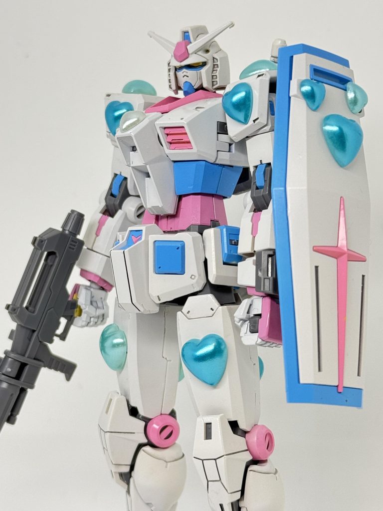 このキットは可動域が広いので、子どもが遊んでも壊れなくていい感じです。