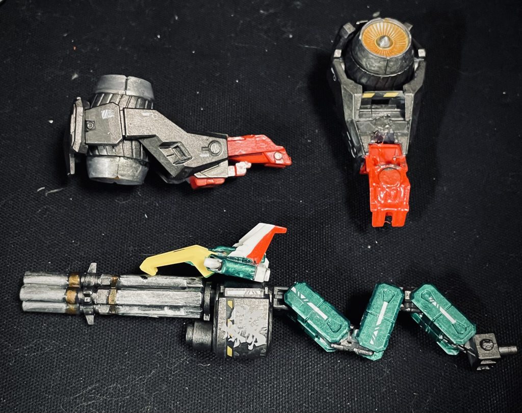 哪吒の風火輪をイメージしてジェミナスのオプションブースターと、ガトリング  