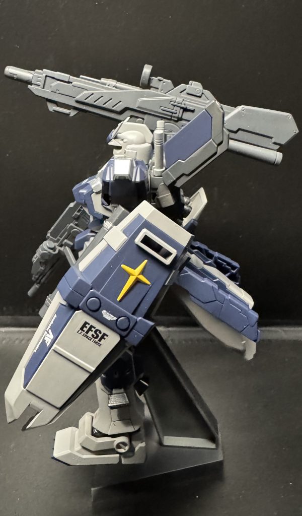 FAガンダムTBの大型バックパック取り付けようと思ったのですが、現状の自分の技量だとおかしな事になりかなねないので断念しました。