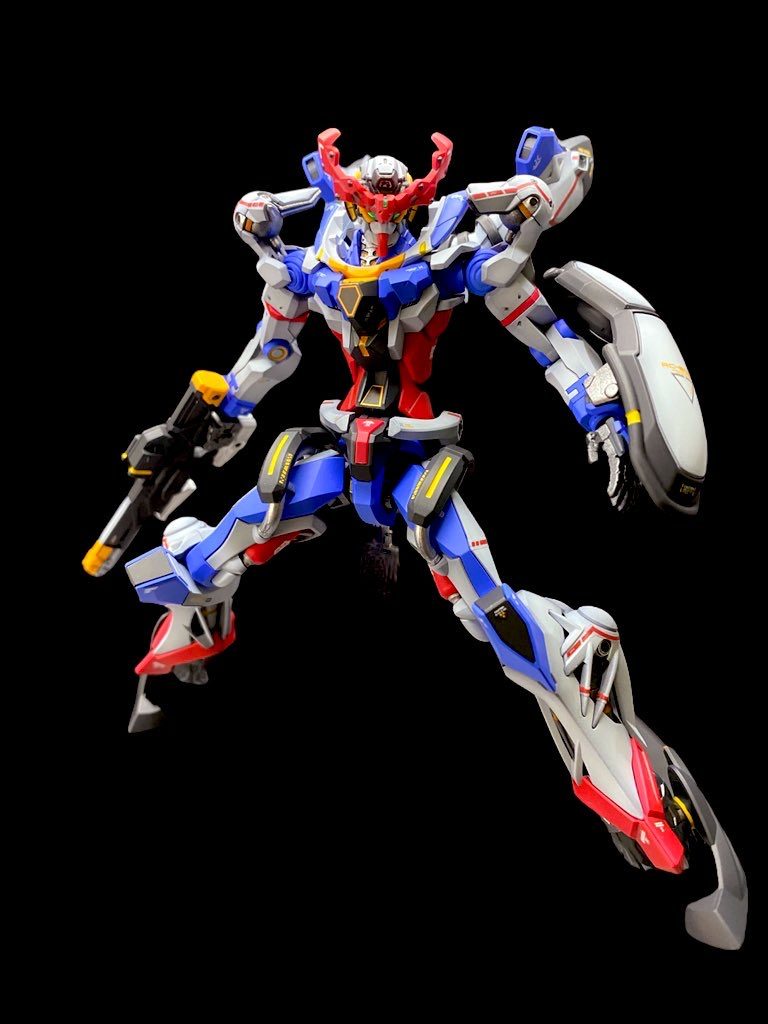 ライフルとシールドを構えてると一気に主役感出ていい感じです！