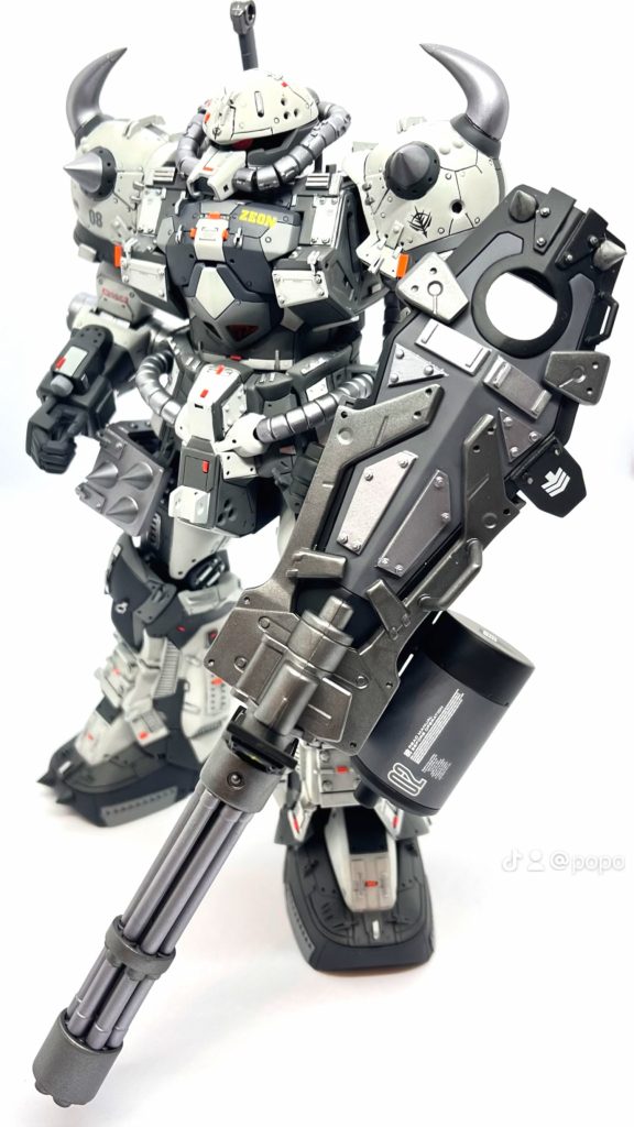 ガトリングは背中に背負うようにしました