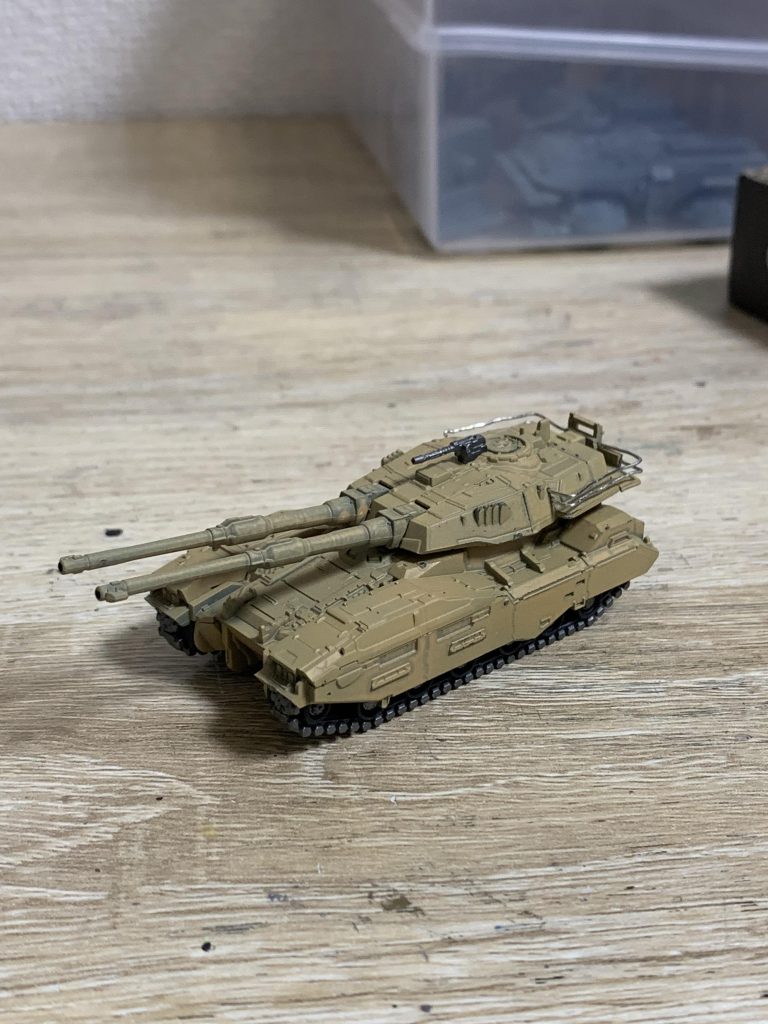 塗装完了後の写真です。やはりウェザリング等行うと雰囲気が変わります。ラックのワイヤーの派手さも落ち着きました。