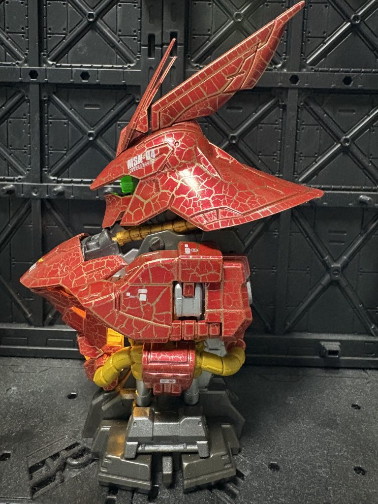 サザビー　メカニカルバスト(クラック塗装仕上げ)–7枚目/制作者：ichamun