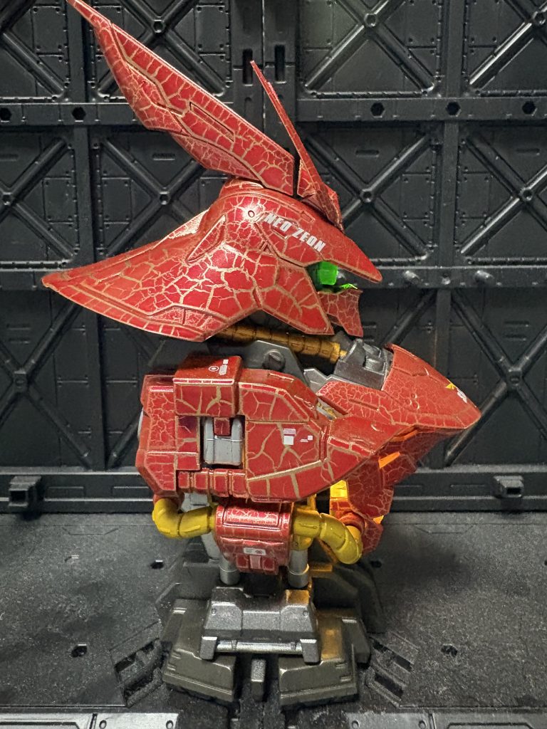 サザビー　メカニカルバスト(クラック塗装仕上げ)–6枚目/制作者：ichamun