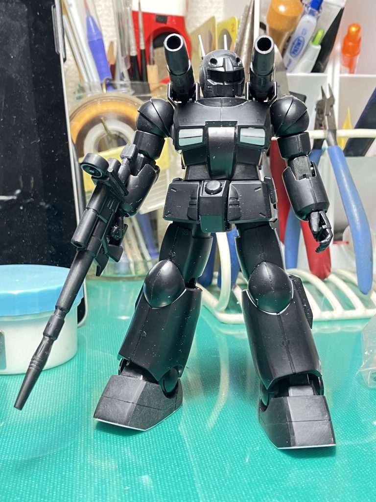 胸部のフィンは造形がダルかったのでガンキャノンディテクター風のパーツを自作。