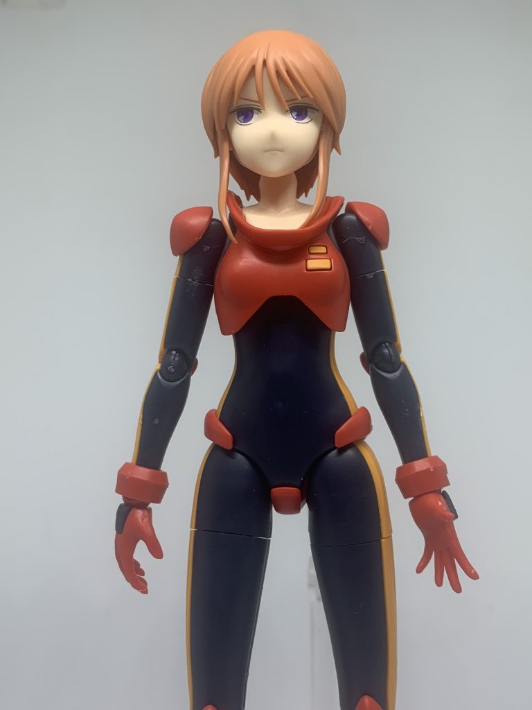 頭部は通常タイプ、ボディはBを選択して組立。ヘッドギアタイプ、ヘルメットタイプも製作しましたが、フェイスパーツのデカールがズレてしまっているので、また機会がありましたらやり直そうと思います。